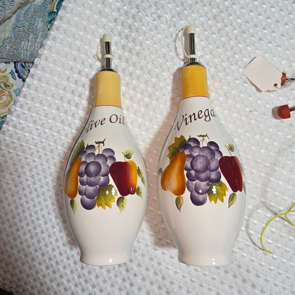 HOME INTERIORS SONOMA VILLA OLIVE OIL & VINEGAR CRUETS